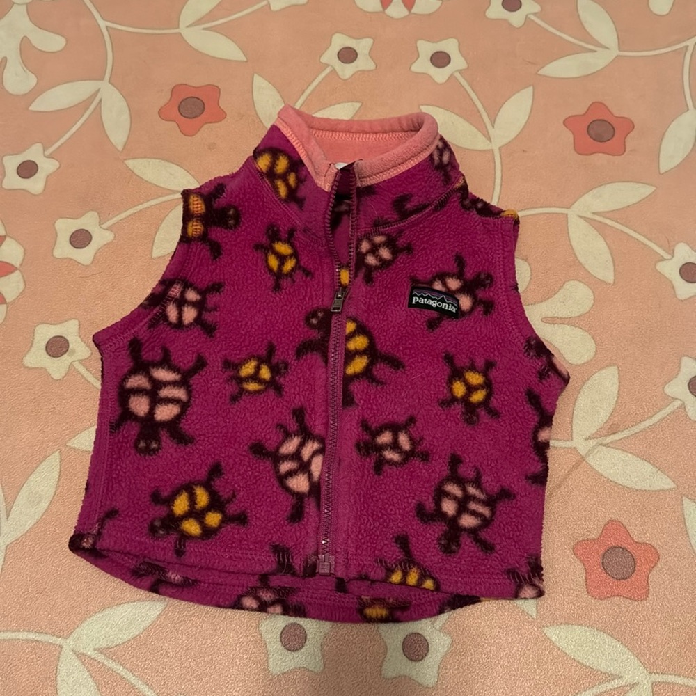 Patagonia fleece vest, size 6 months